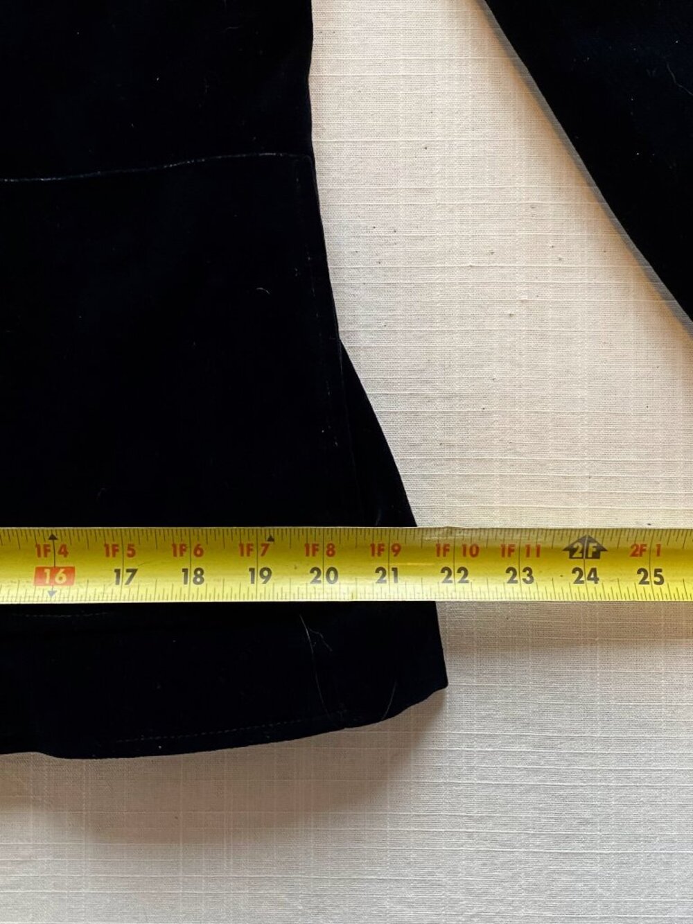 Vintage Black Velvet Blazer / Leslie Fay / 80s - Picture 7 of 9